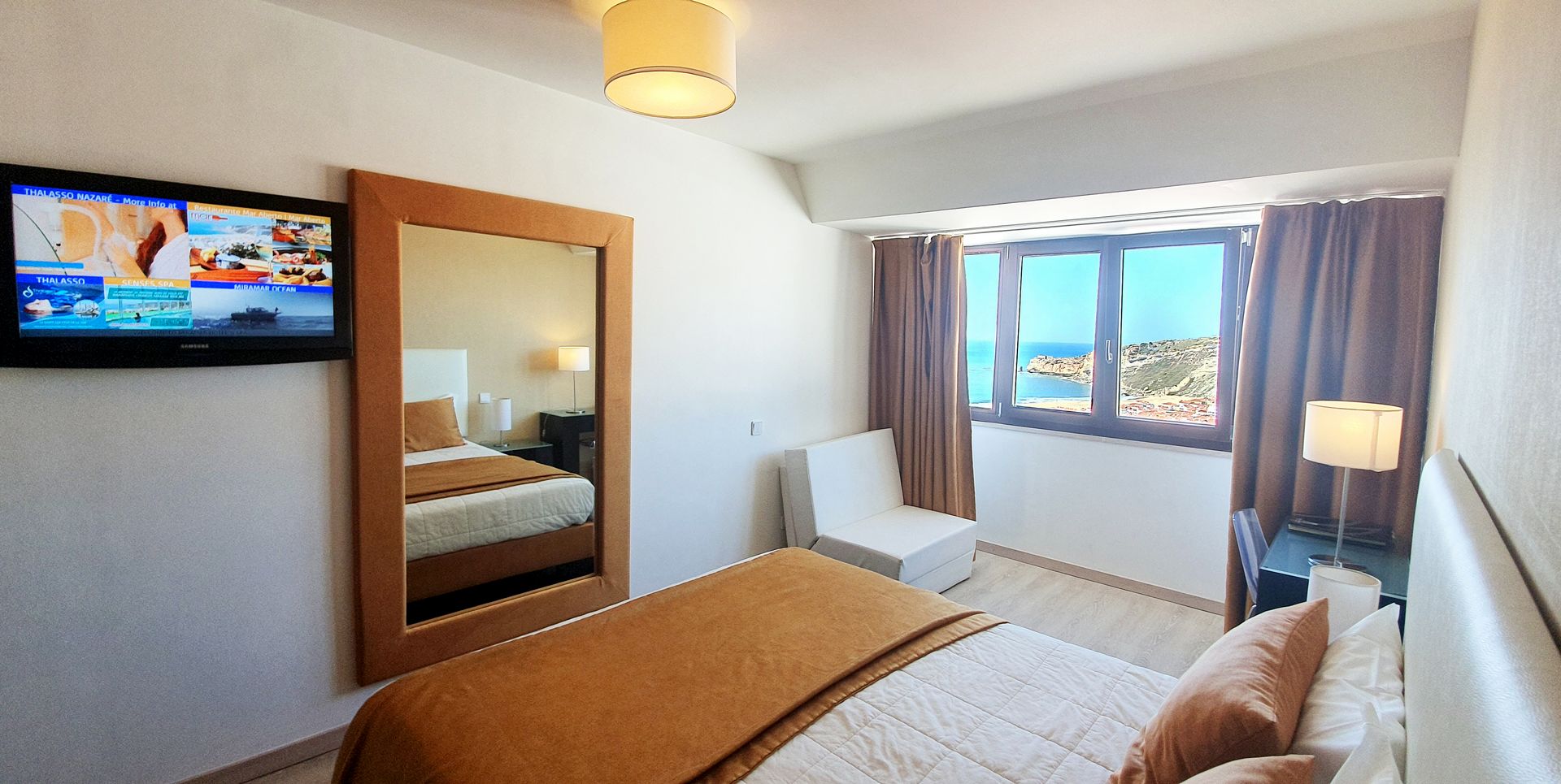 Nazare-Miramar-hotel-spa-quarto-double-vista-mar-amarelo